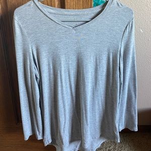 Gray long sleeve shirt. Girls (kids) size 14